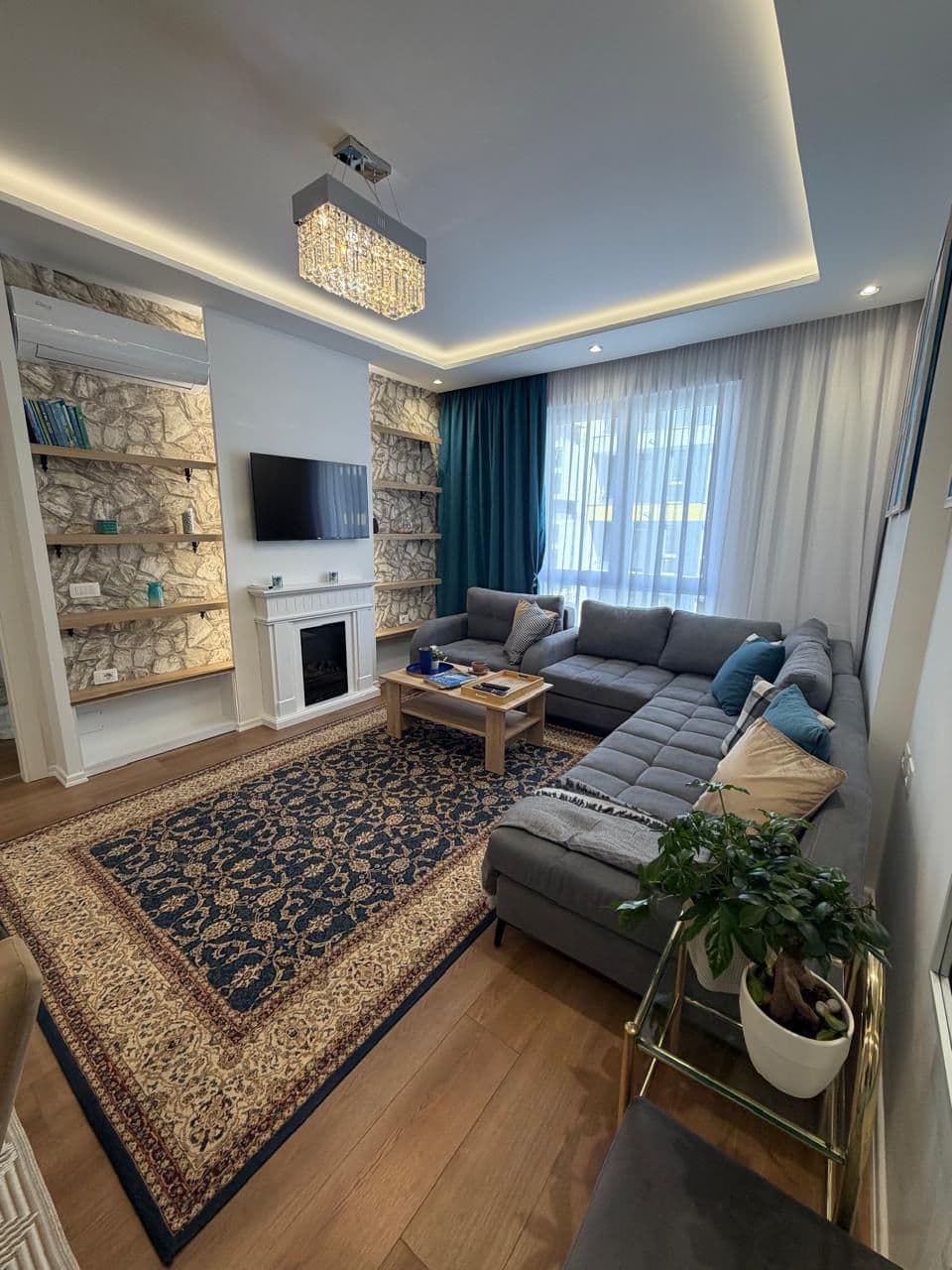 Jepet me qera Apartament 1+1 te Univers City, prane QTU