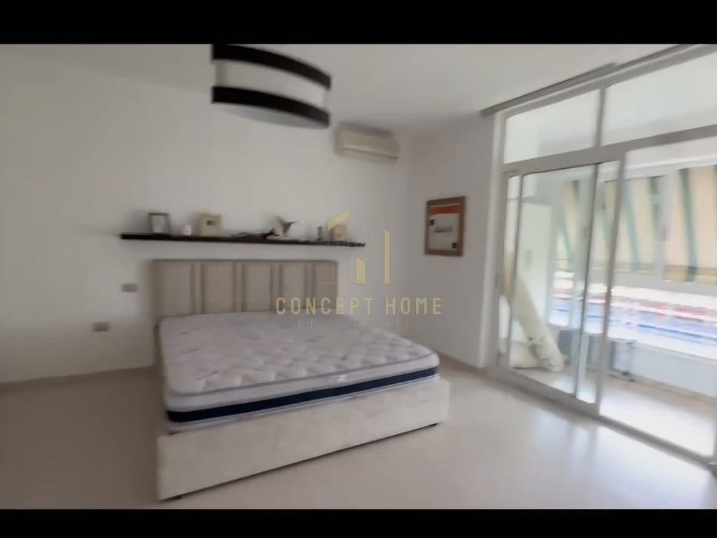 Jepet me qera apartament 2+1 tek Komuna e Parisit 3
