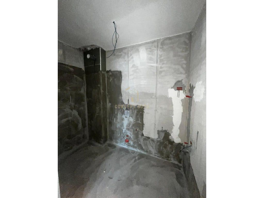 Shitet Apartament 2+1+2 ne Kamez 3