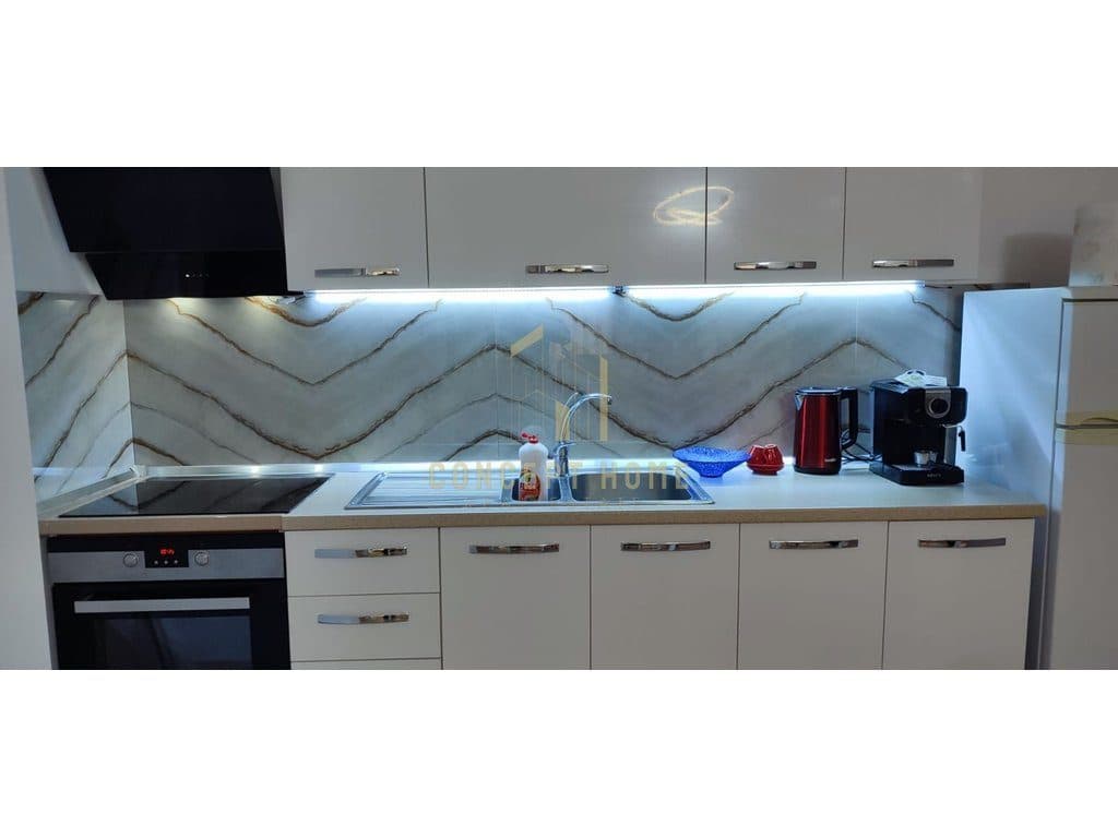 Jepet apartament me qera 1+1 tek 21 Dhjetori 4