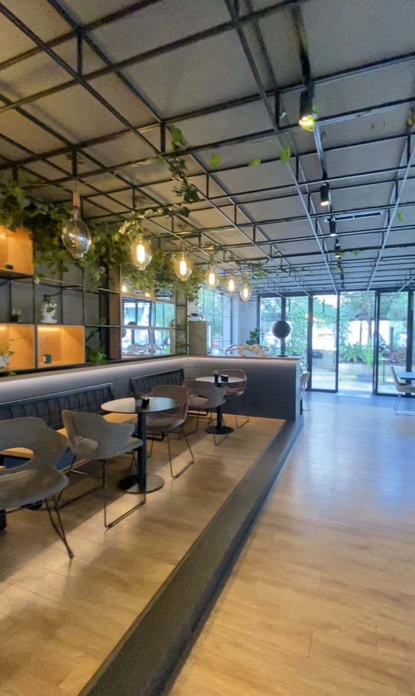 Shitet lokal perball Delijorgjit/360.000 € 2