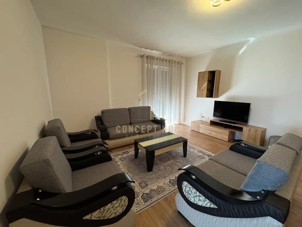 Jepet me qera apartament 2+1+post parkimi ne 2