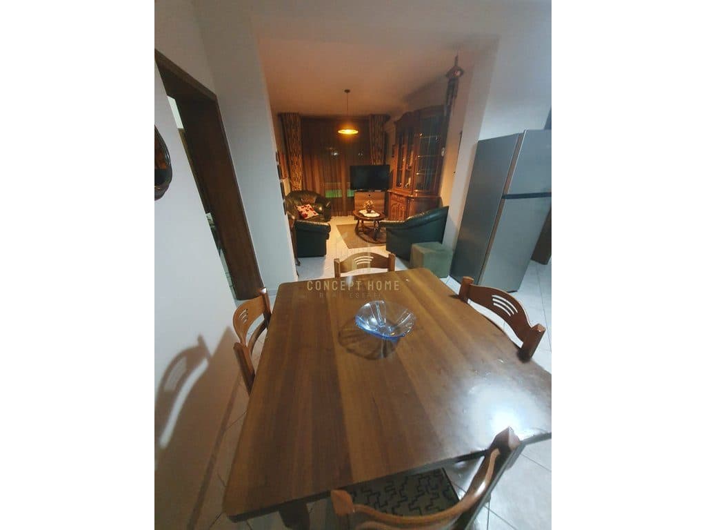 Jepet me qera apartament 2+1 Ali Dem 4