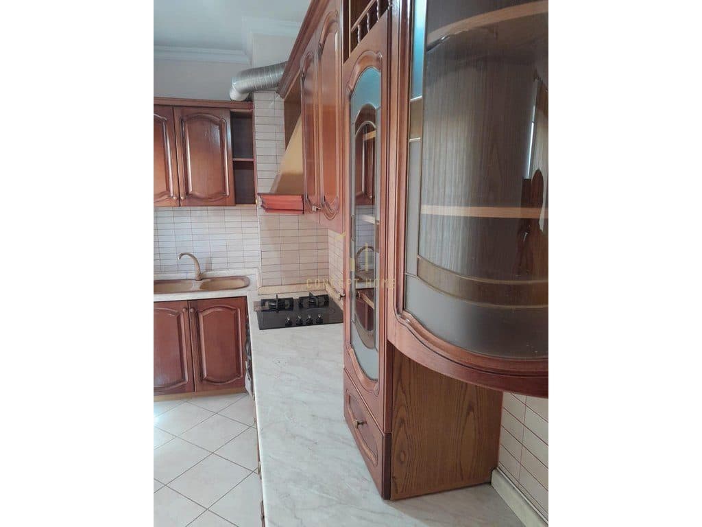 Shitet Apartament 2+1 ne Laprak rruga Dritan Hoxha 2
