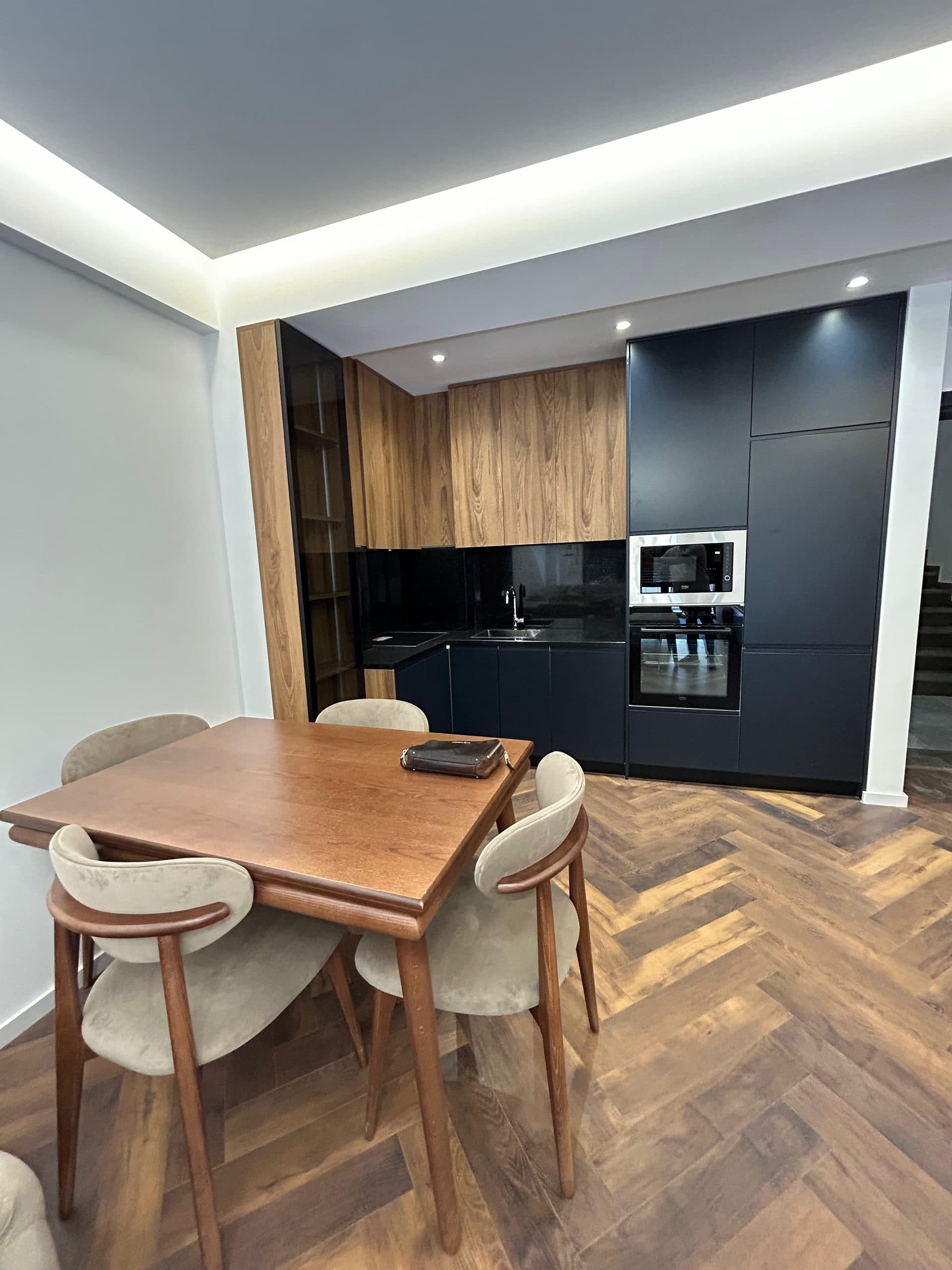 Jepet me qera apartament 2+1+2+Parkim tek Kodra e Diellit 2 2