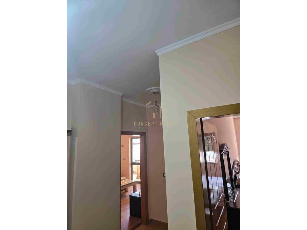 Jepet me qera apartament 1+1 Bulevardi i ri 4