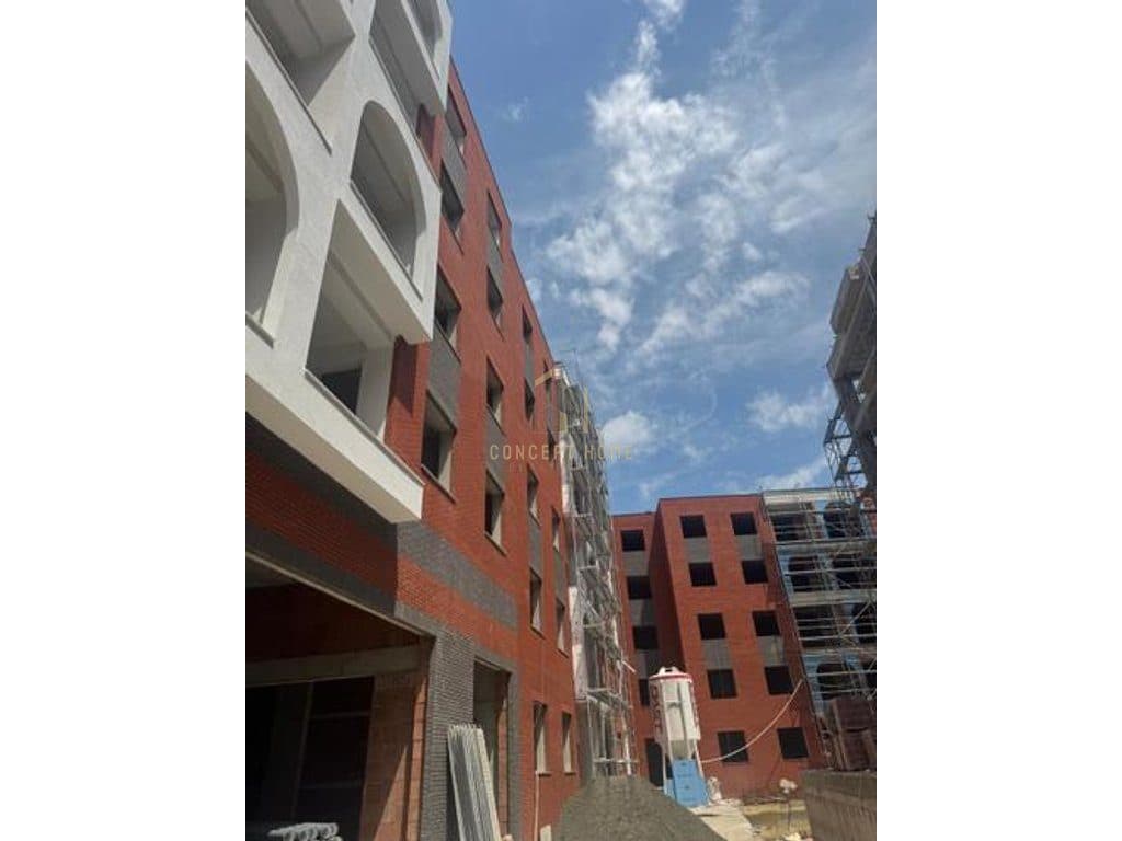 Shitet apartament 2+1+2 ne Paskuqan"Lake Side" 2