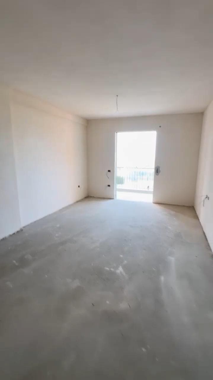 Shitet apartament 2+1+2 ne Kamez /Cmimi per shitje : 99.000 Euro 3