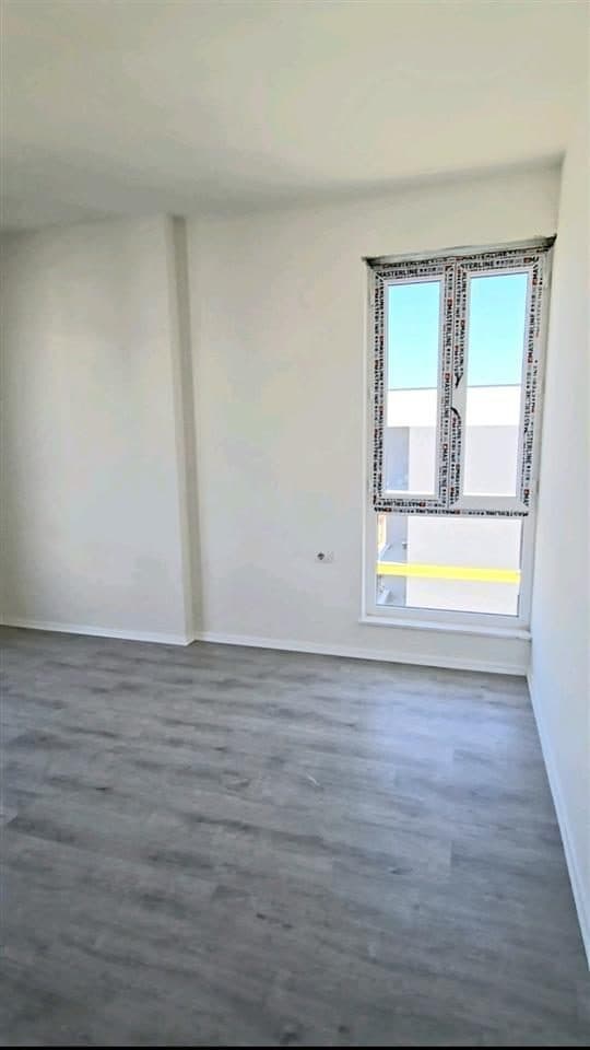Apartament me qera 3+1 " Univers City" 3
