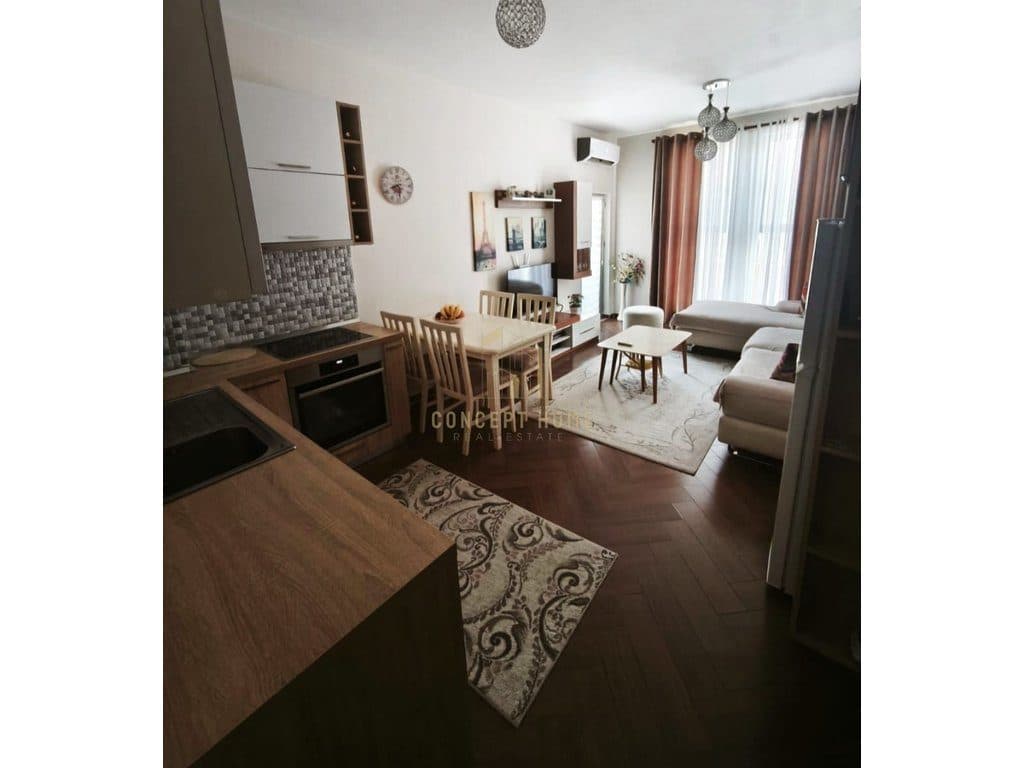 Shitet apartament 1+1 ne Astir