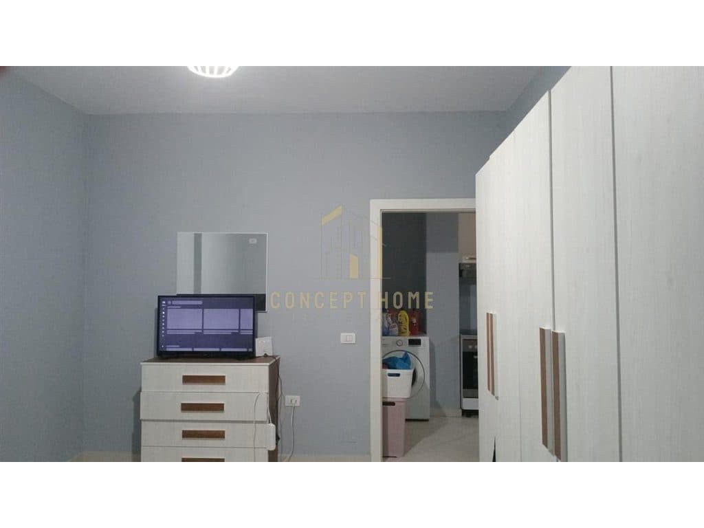 Shitet apartament 1+1 ne Fresk 4