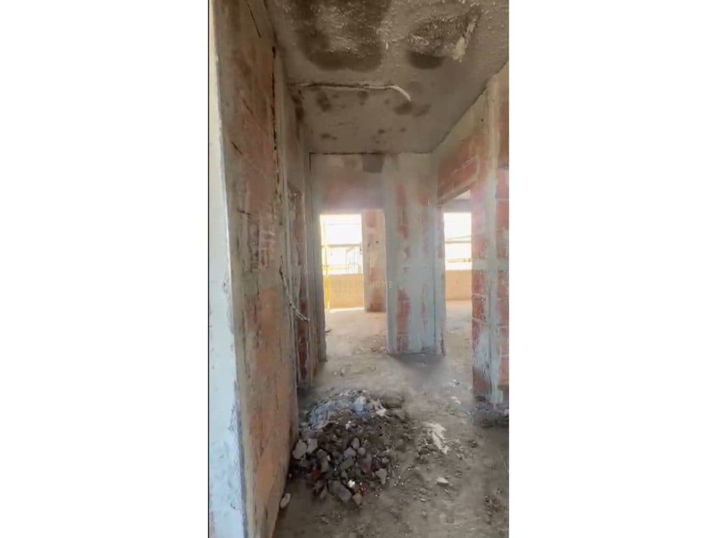 Shitet apartament 2+1 ne Kamez 2