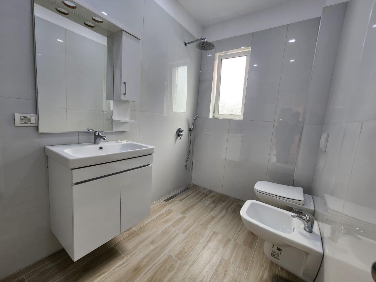 Apartament 2+1 për Shitje tek Myslym Shyri, Tiranë - 158000€ | 75 m² 3