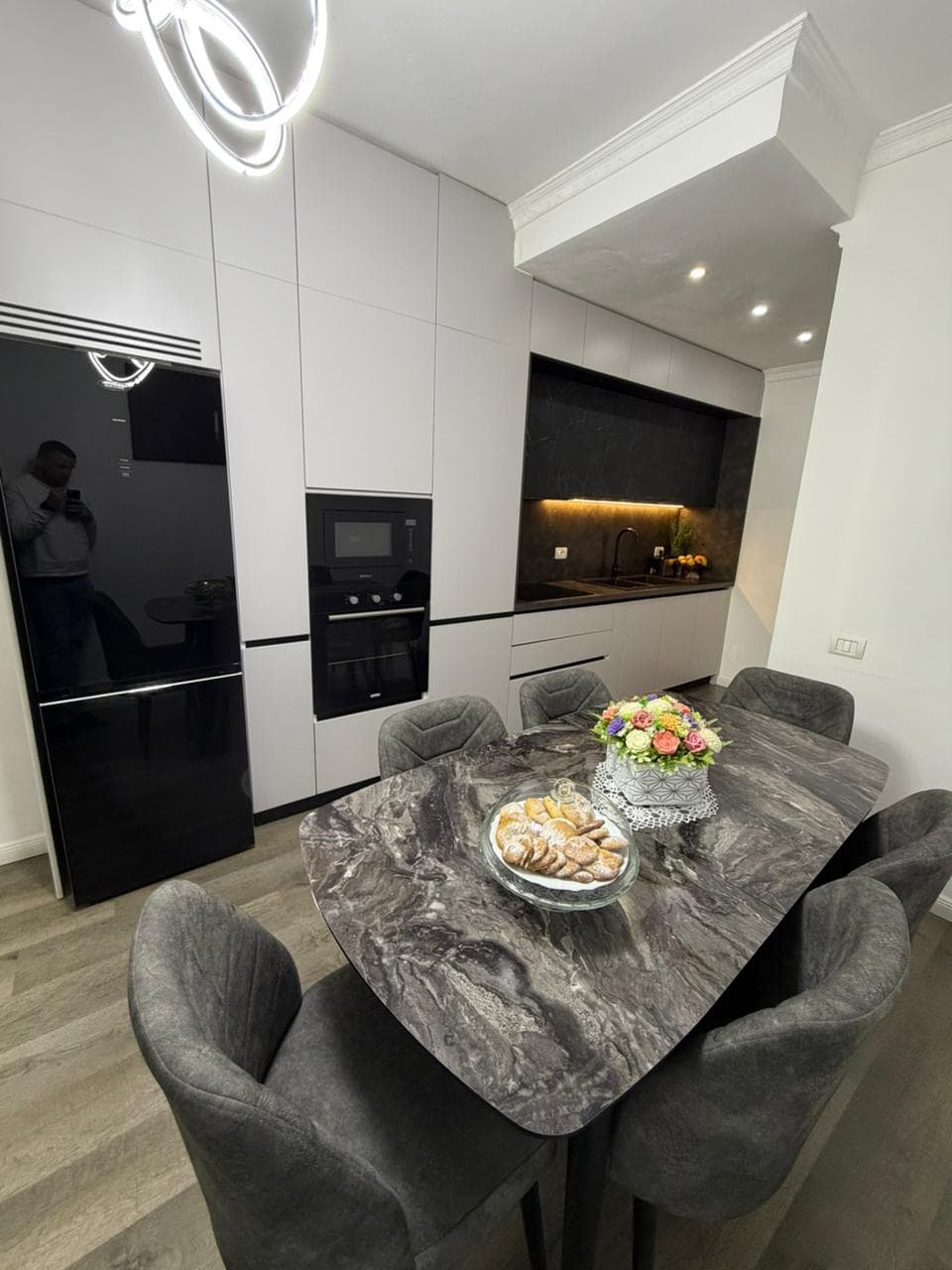 Shitet Apartament 2+1 ne Don Bosko 4