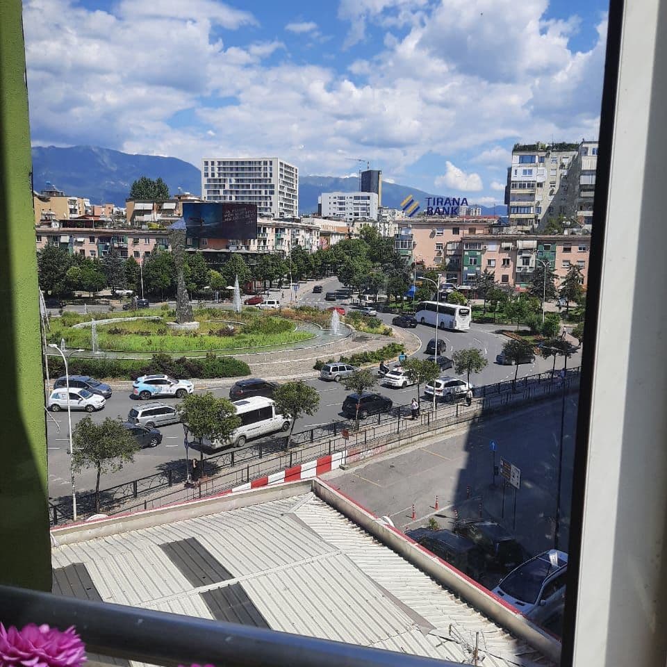 Shitet Apartament 2+1 ne Zog te zi