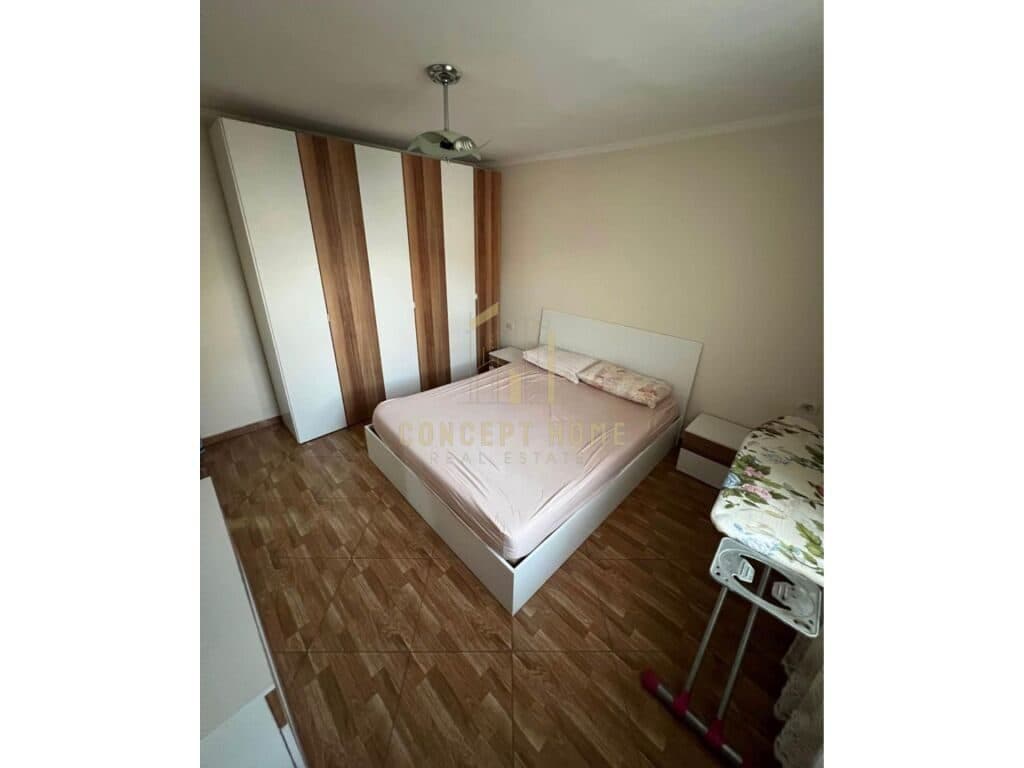 ?Jepet me qera apartament 1+1 tek "21 Dhjetori" 3
