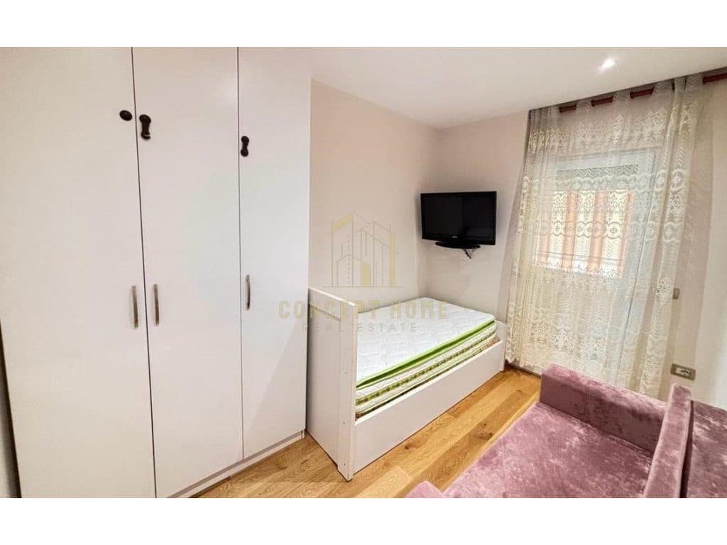 Apartament 3+1 me qera - Xhamllik 4