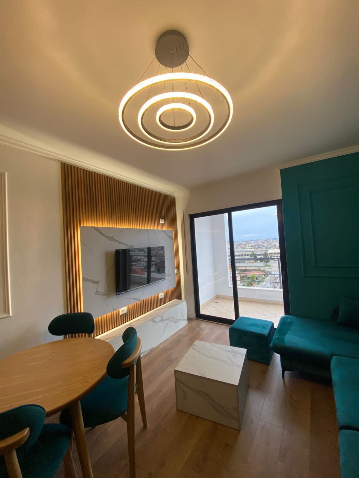 Shitet apartament 1+1 Durres. 3