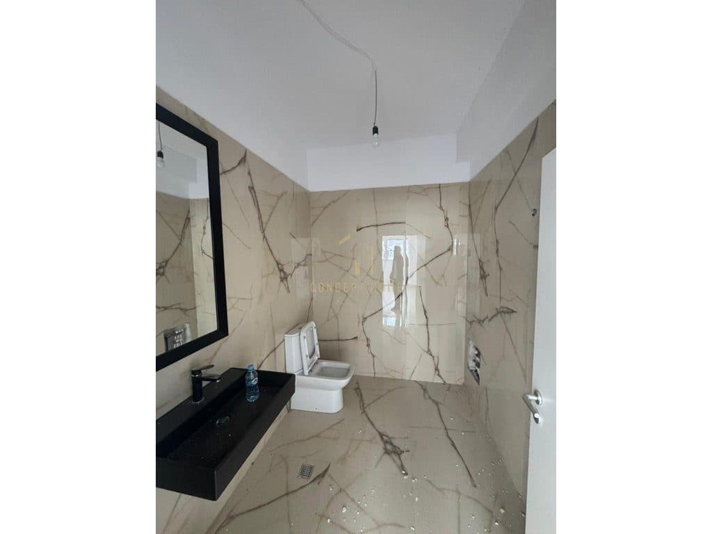 Jepet me qera ambient tek Rezidenca Mangalem 21 Siperfaqe: 85m2 Kati i 0 4