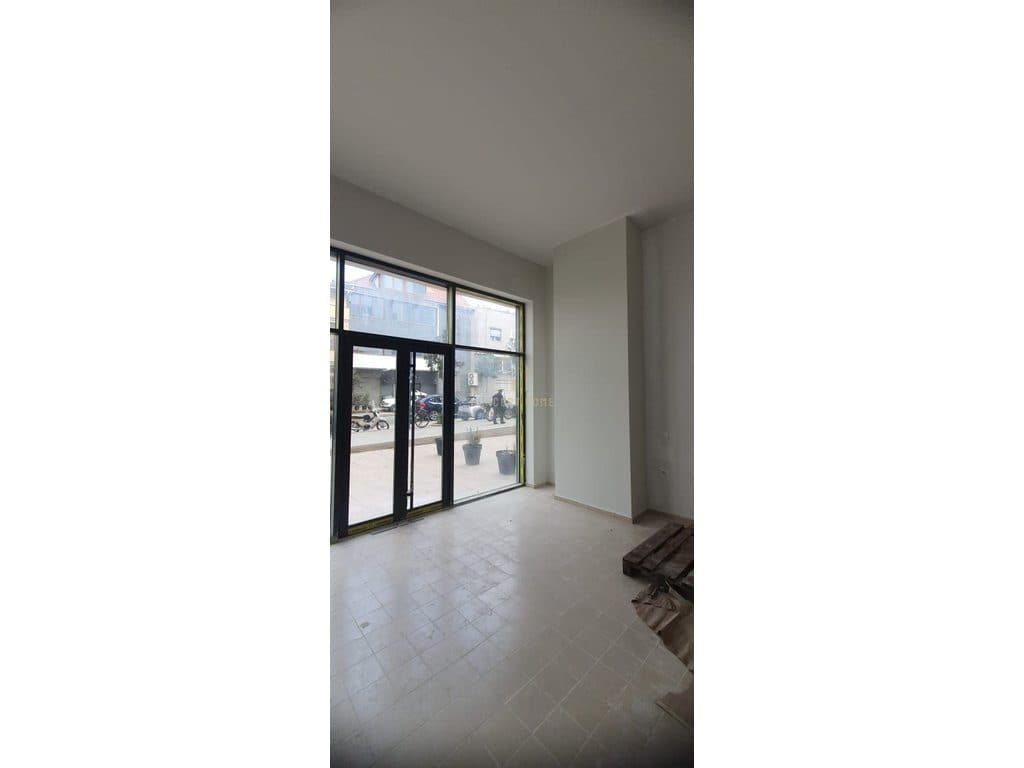 Jepet ambient me qera tek Relux Rezidence 4