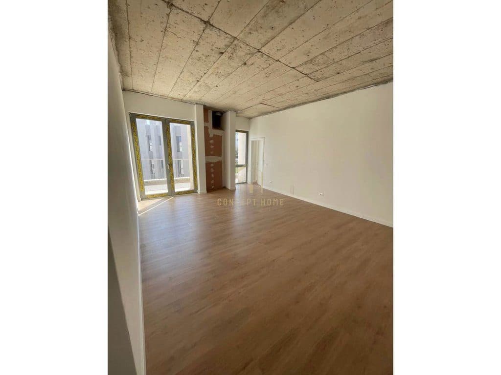 Jepet me qera apartament 2+1+2 tek Liqeni i Thate 3