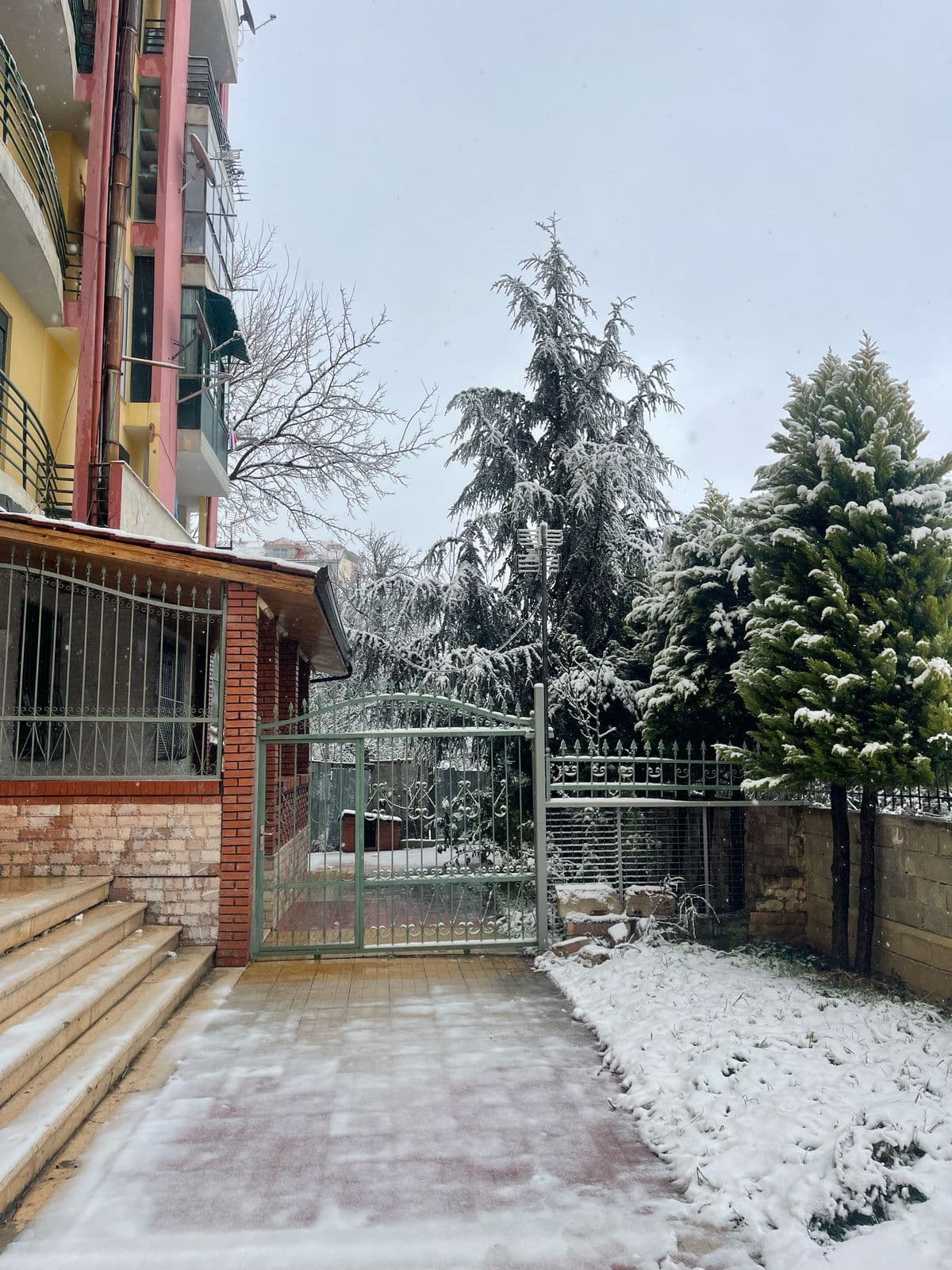 Apartament 4+1 për Shitje në Pogradec - 290000€ | 260 m²