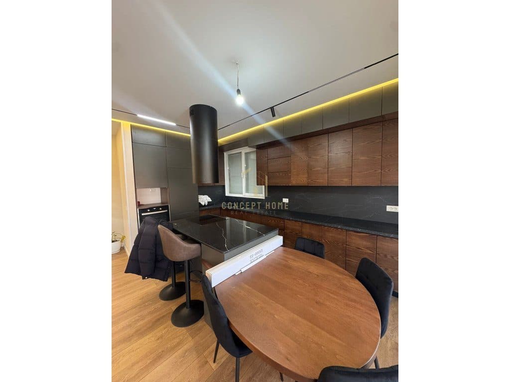 Jepet me qera apartament 2+1+2+ Post Parkimi , Kopshti Botanik /1200 euro 4