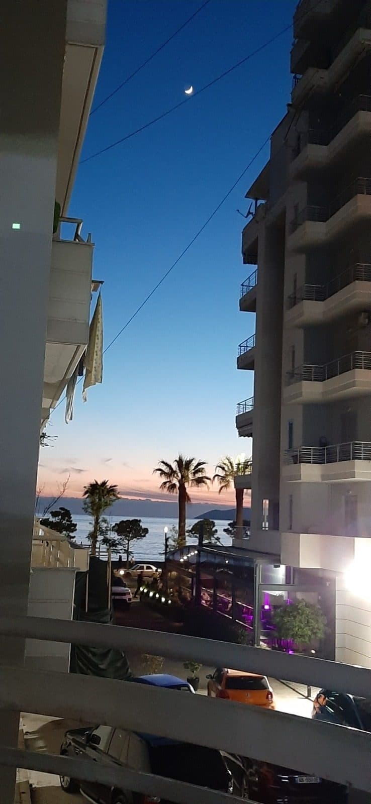 Shitet apartament 3+1+2 ne Lungomare.