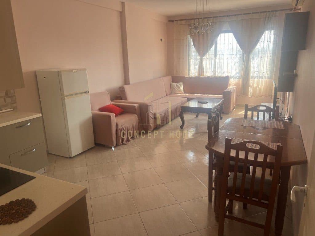 Shitet Apartament 1+1 ne Astir