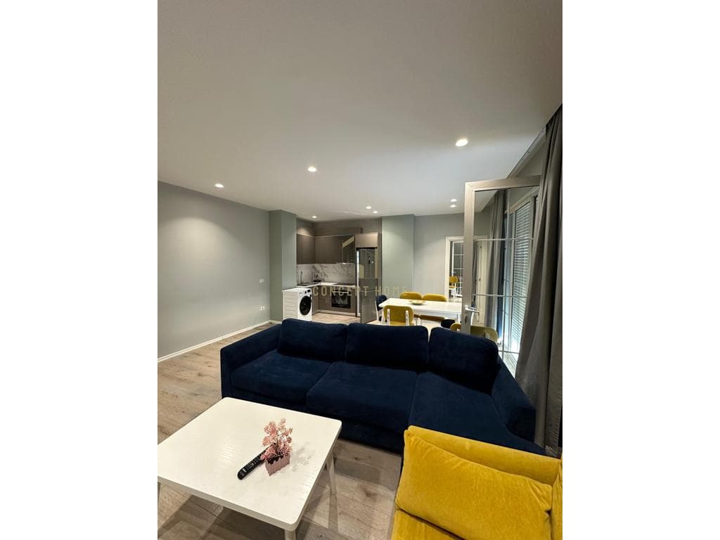 Apartament Modern 1+1 me Qira në Kamëz, Tiranë - 45.000 Lekë | 80 m² 2