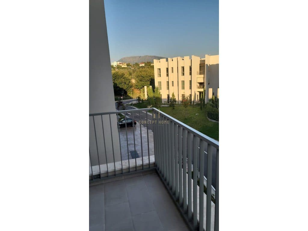 Jepet me qera apartament 2+1+2 tek Liqeni i Thate 3