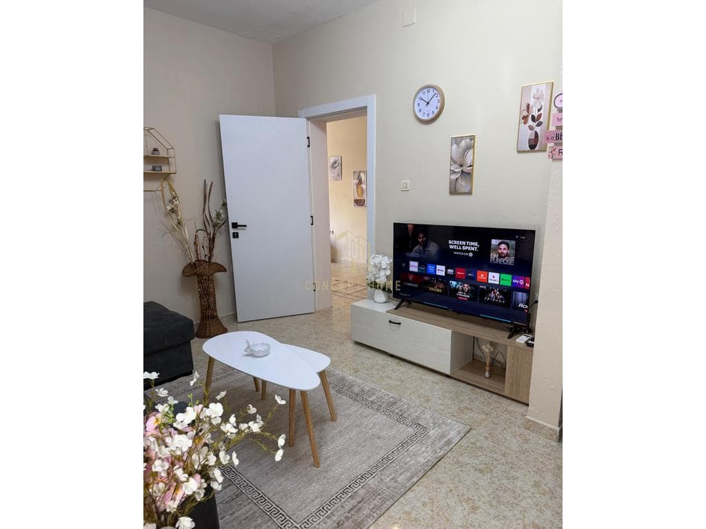 Jepet me qera apartament 1+1 tek rruga Elbasanit 2