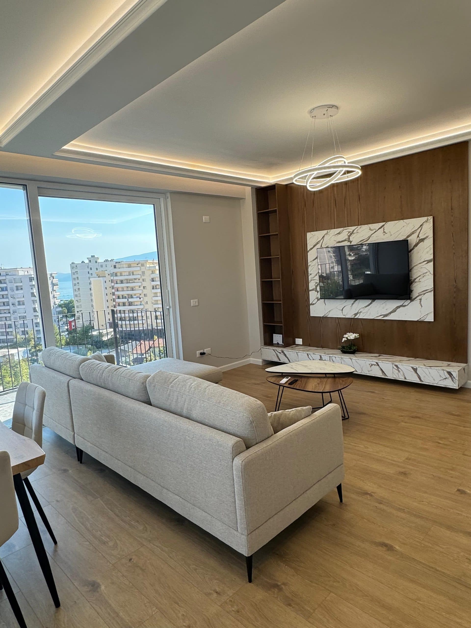 Shitet Apartament 2+1+Post Parkimi ne Vlore (Skele) 3