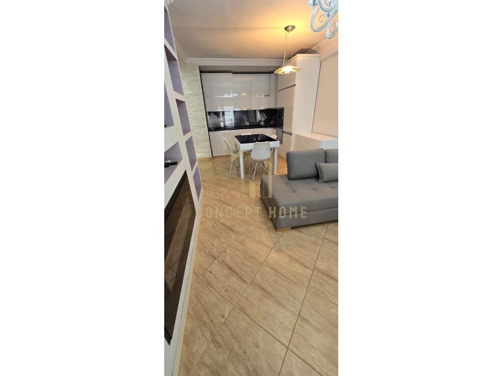 Shitet apartament 1+1 Te Rruga e Kavajes 4