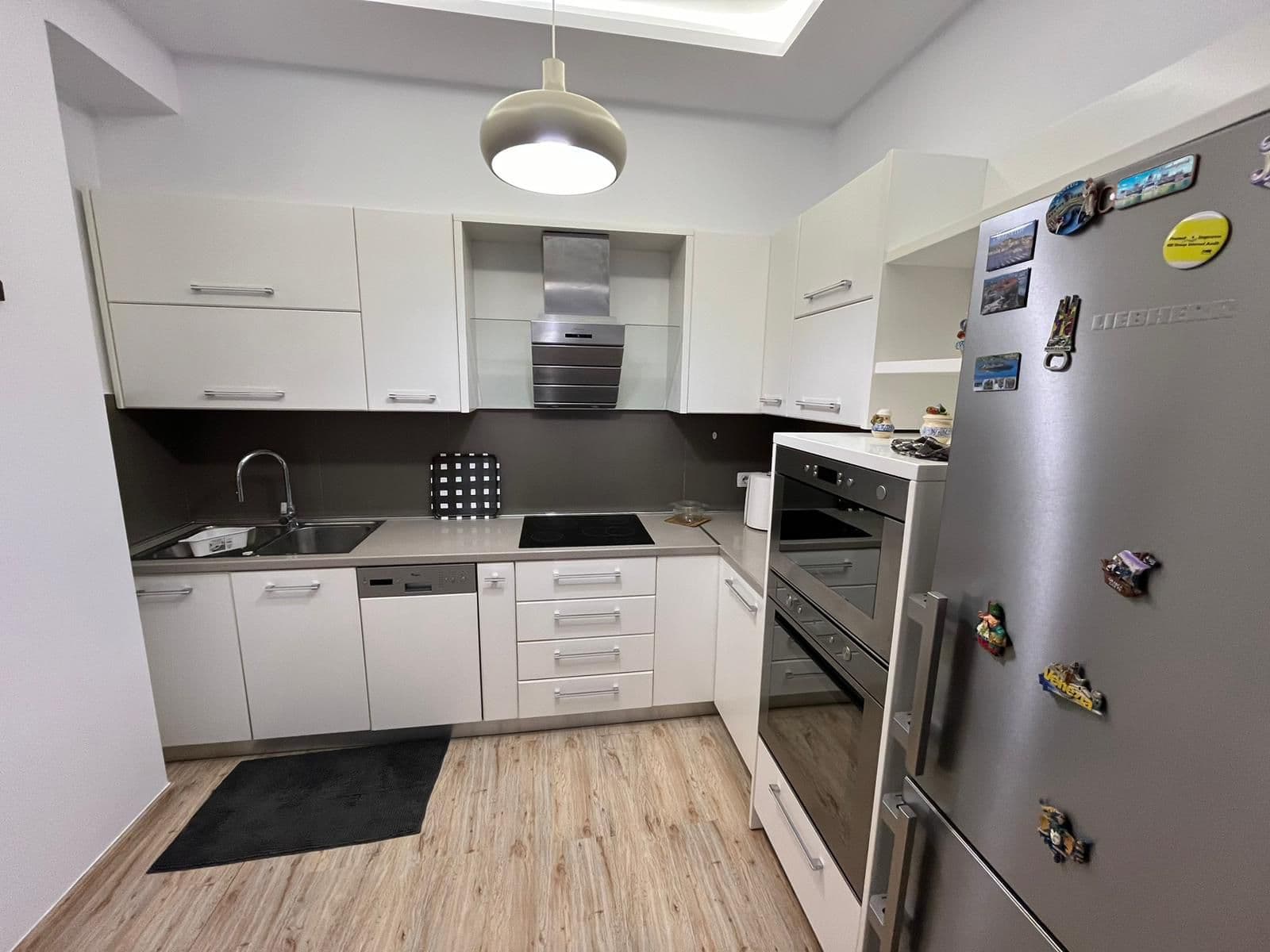 Shitet apartament 2+1+2 Tek Komuna e Parisit, Kika 2 3