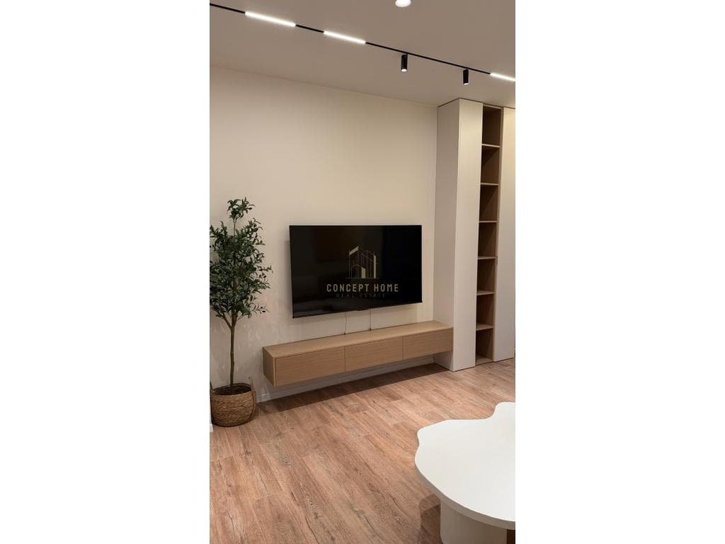 Jepet me qera apartament 2+1+2+Parkim tek Liqeni i Thate