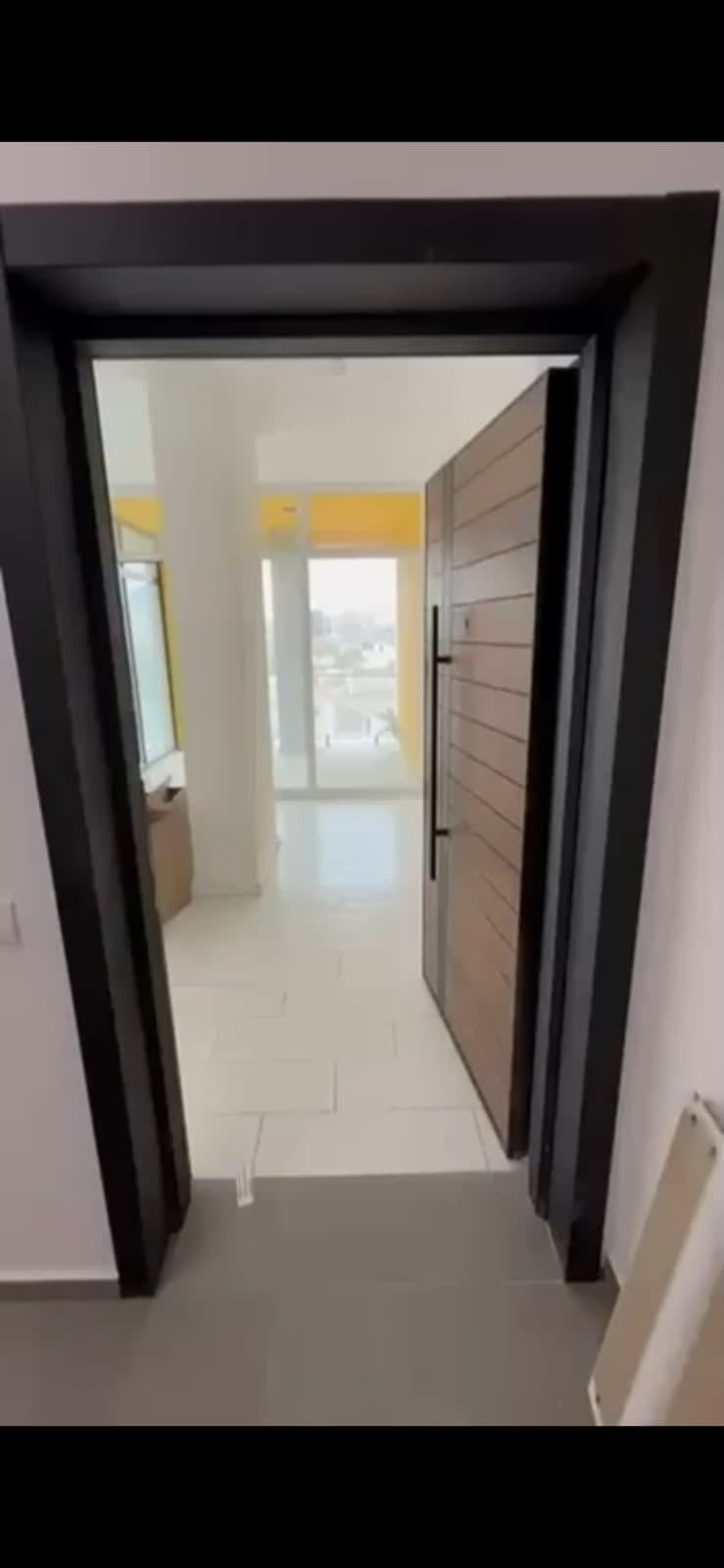 Shitet apartament 2+1+2 tek Bulevardi i Ri 3