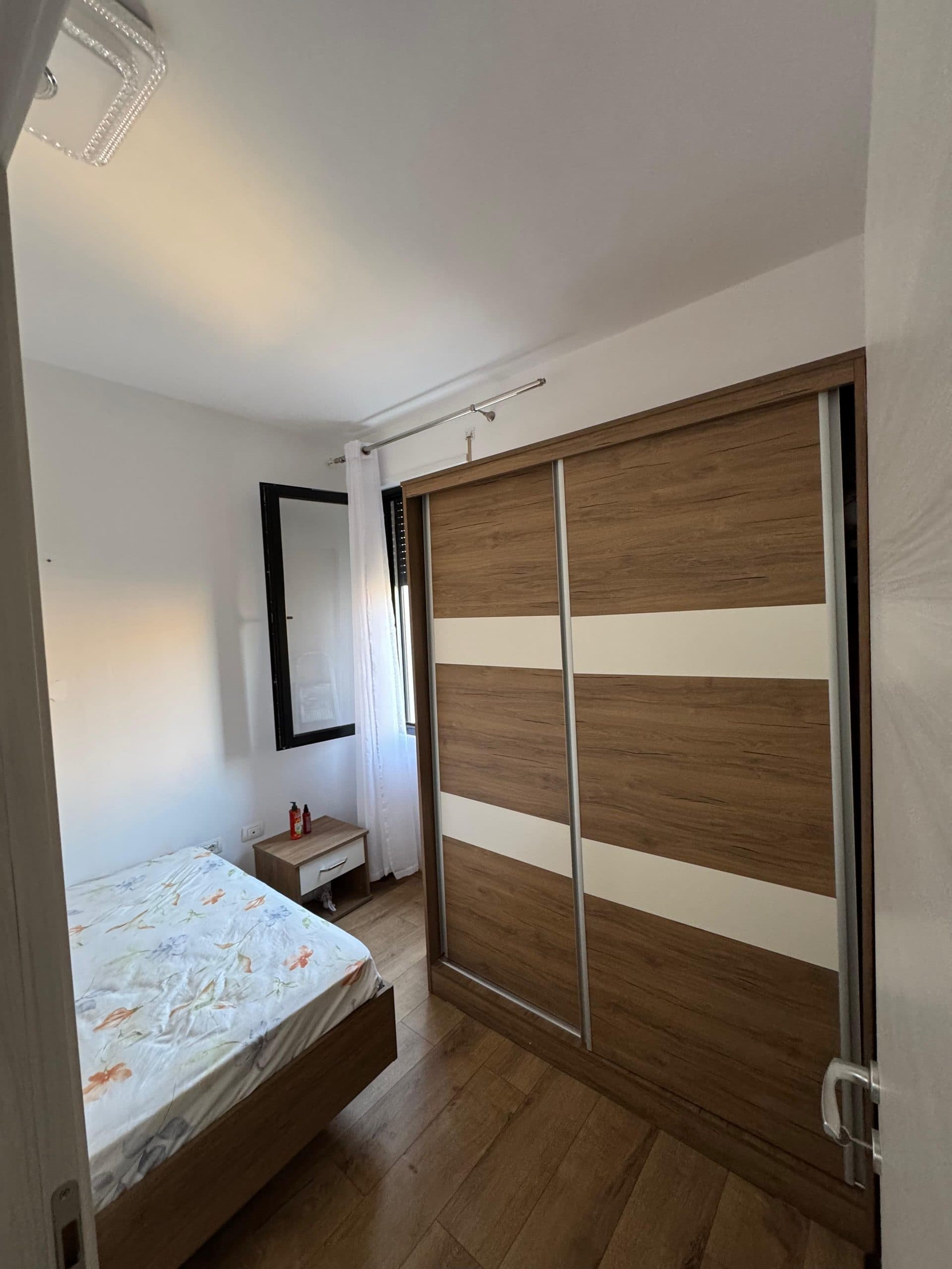 Shitet apartament 2+1 ne Don Bosko 4