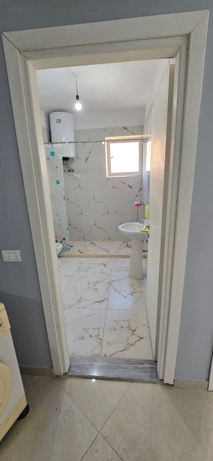 Shitet Apartament 2+1 Ne Qender 3