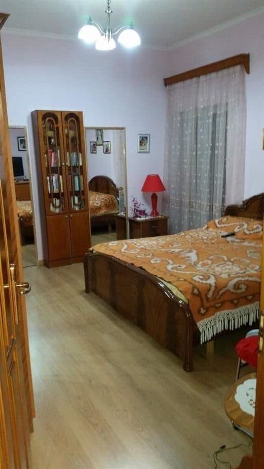 Shtëpi 3+3 Në Shitje në Qyteti Studenti, Tirana - 200,000€ | 153 m² 3