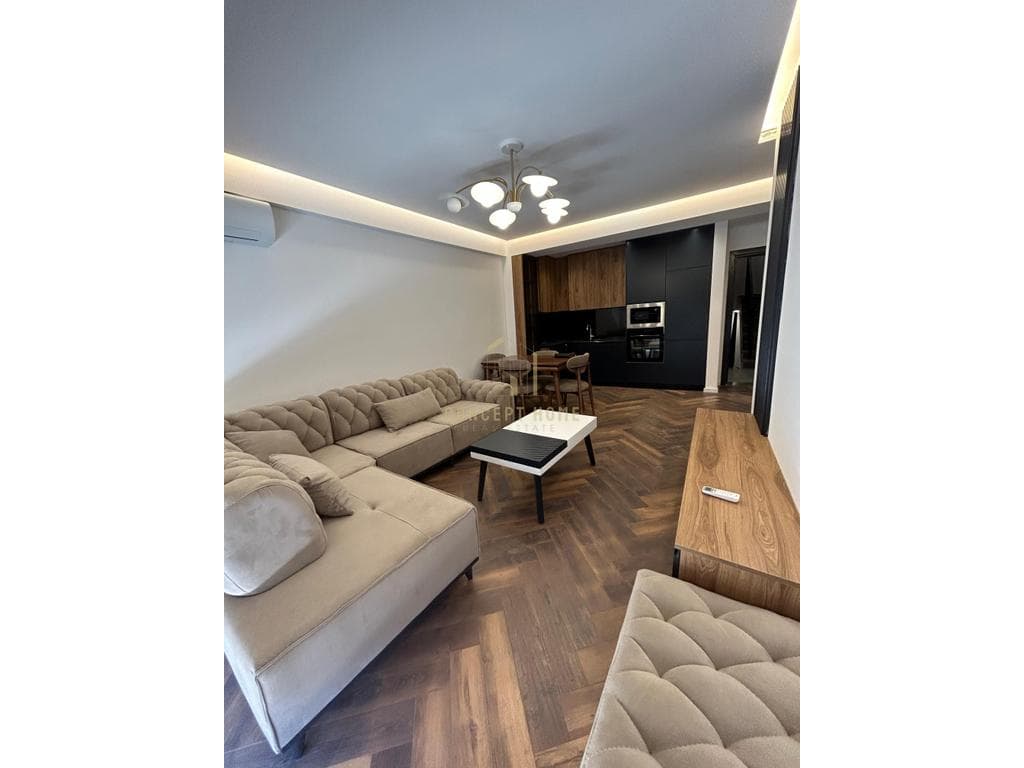 Shitet apartament 2+1+2 tek Kodra e Diellit 2