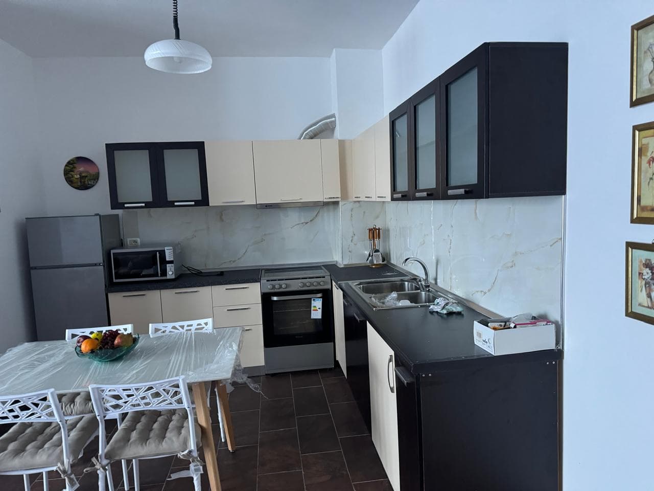 Jepet me qera apartament 2+1 Ne Koder Kamez 2