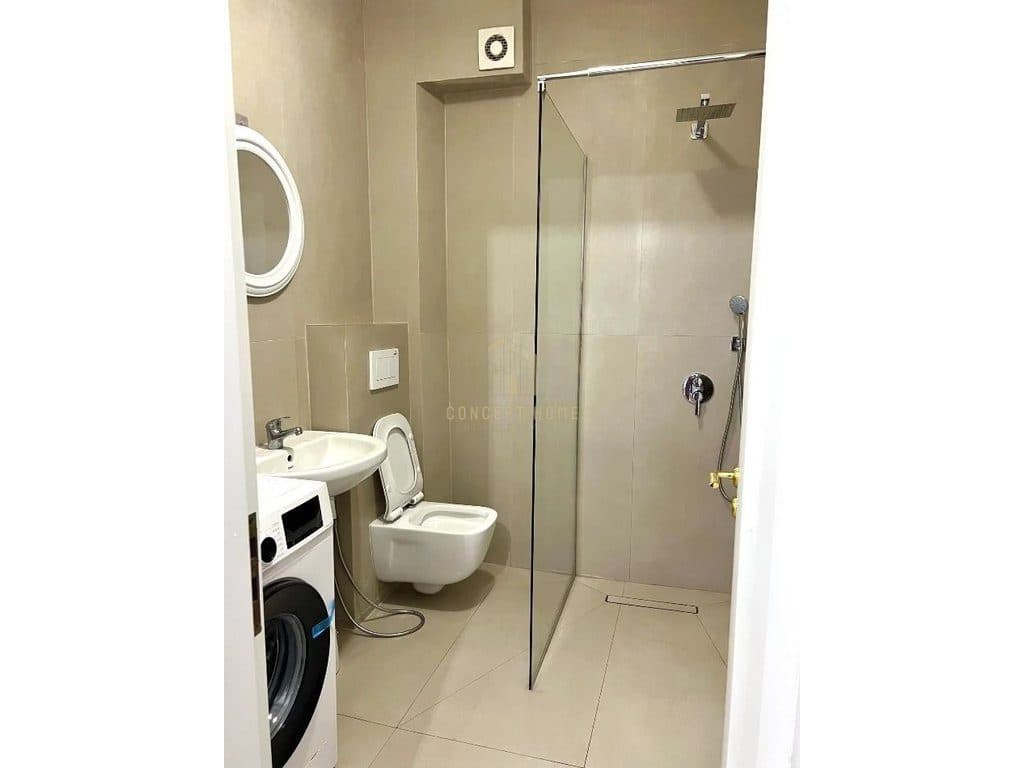 Jepet me qera apartament 2+1 tek Komuna e Parisit. 4