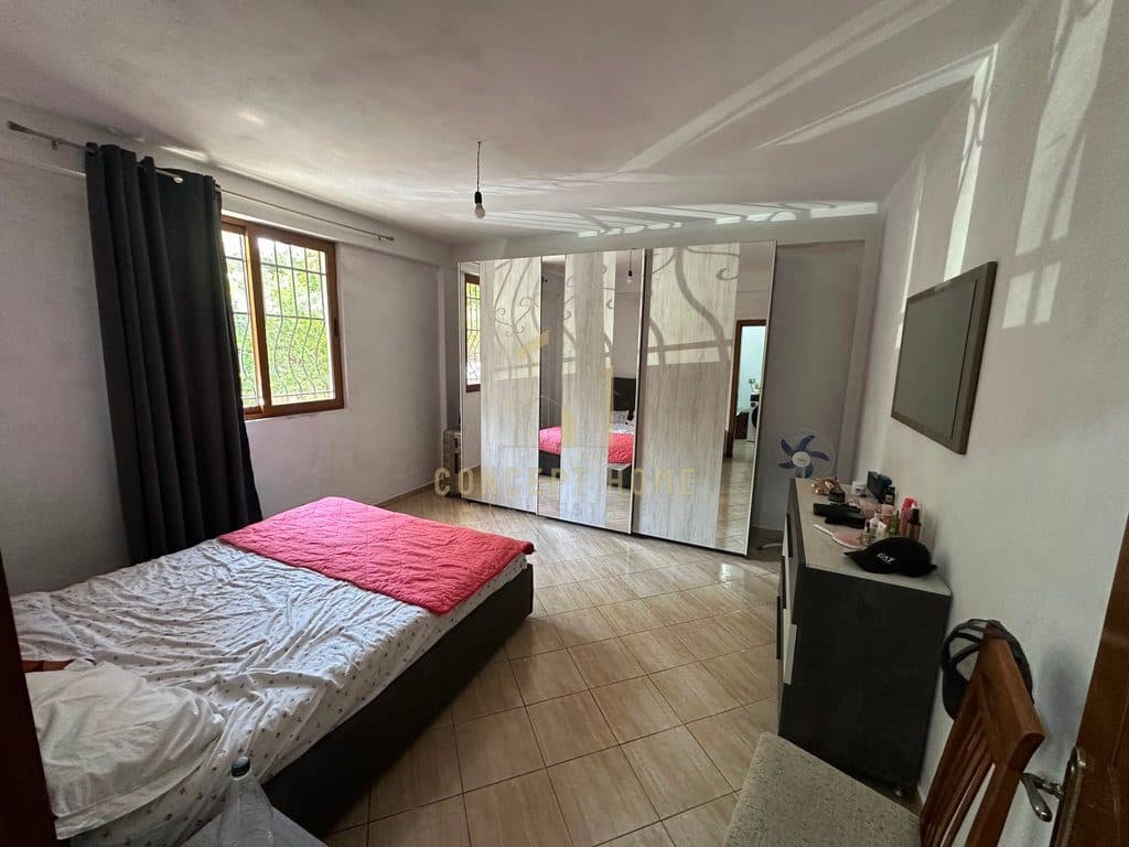 Jepet me qera apartament 1+1 prane Liqenit te Paskuqanit 2