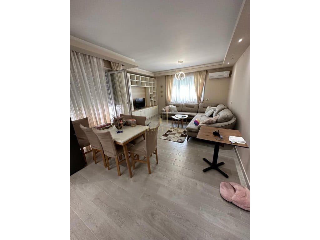 Apartament 2+1
