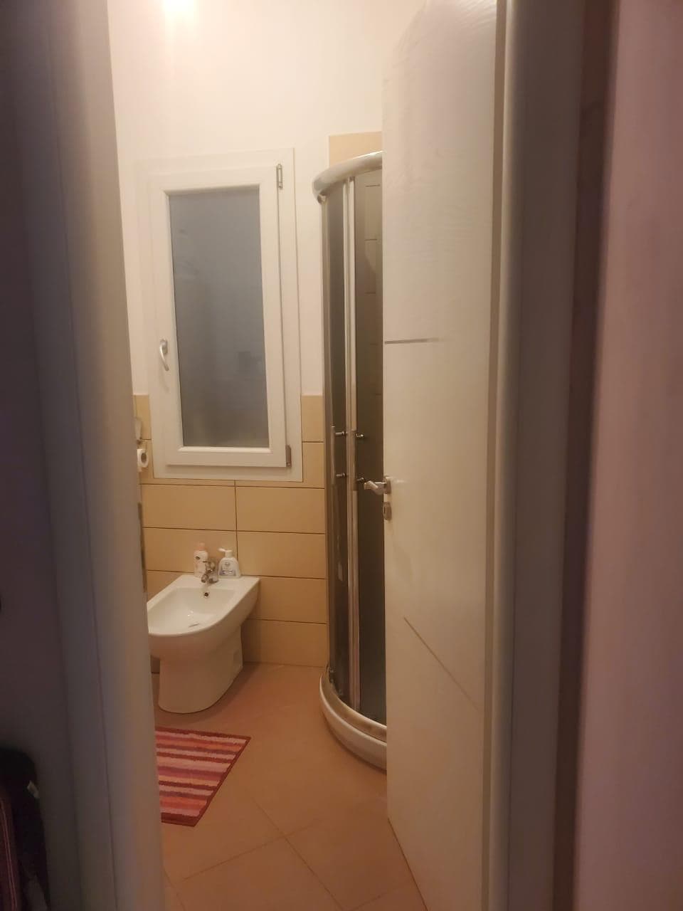 Shitet vile 2 kateshe ne Sauk 2