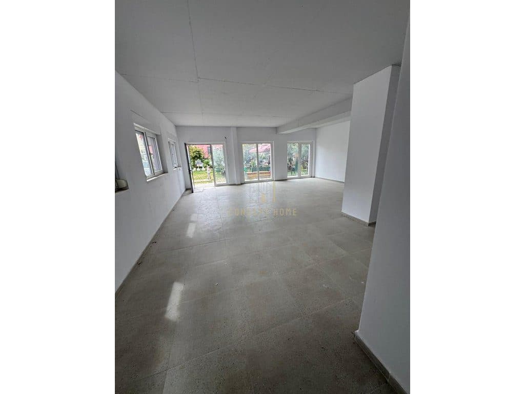 Jepet me qera ambient tek Rezidenca Mangalem 21 Siperfaqe: 85m2 Kati i 0