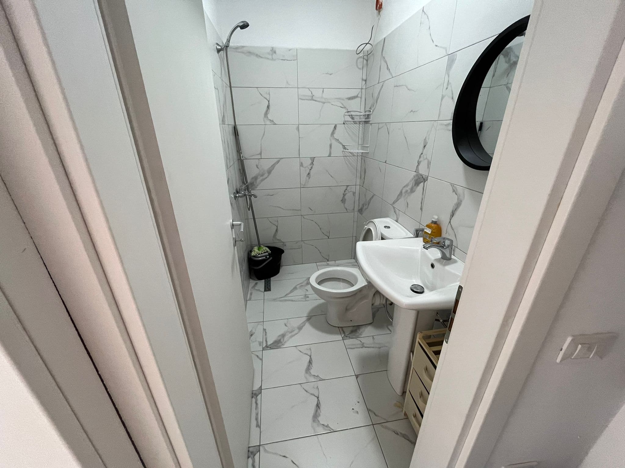 Jepet me qera apartament 1+1 pran QSUT 4