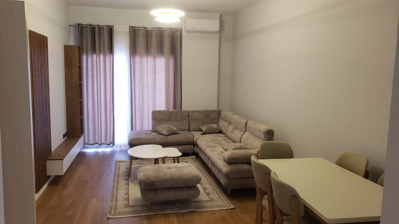 Jepet me qera apartament 1+1 ne Astir