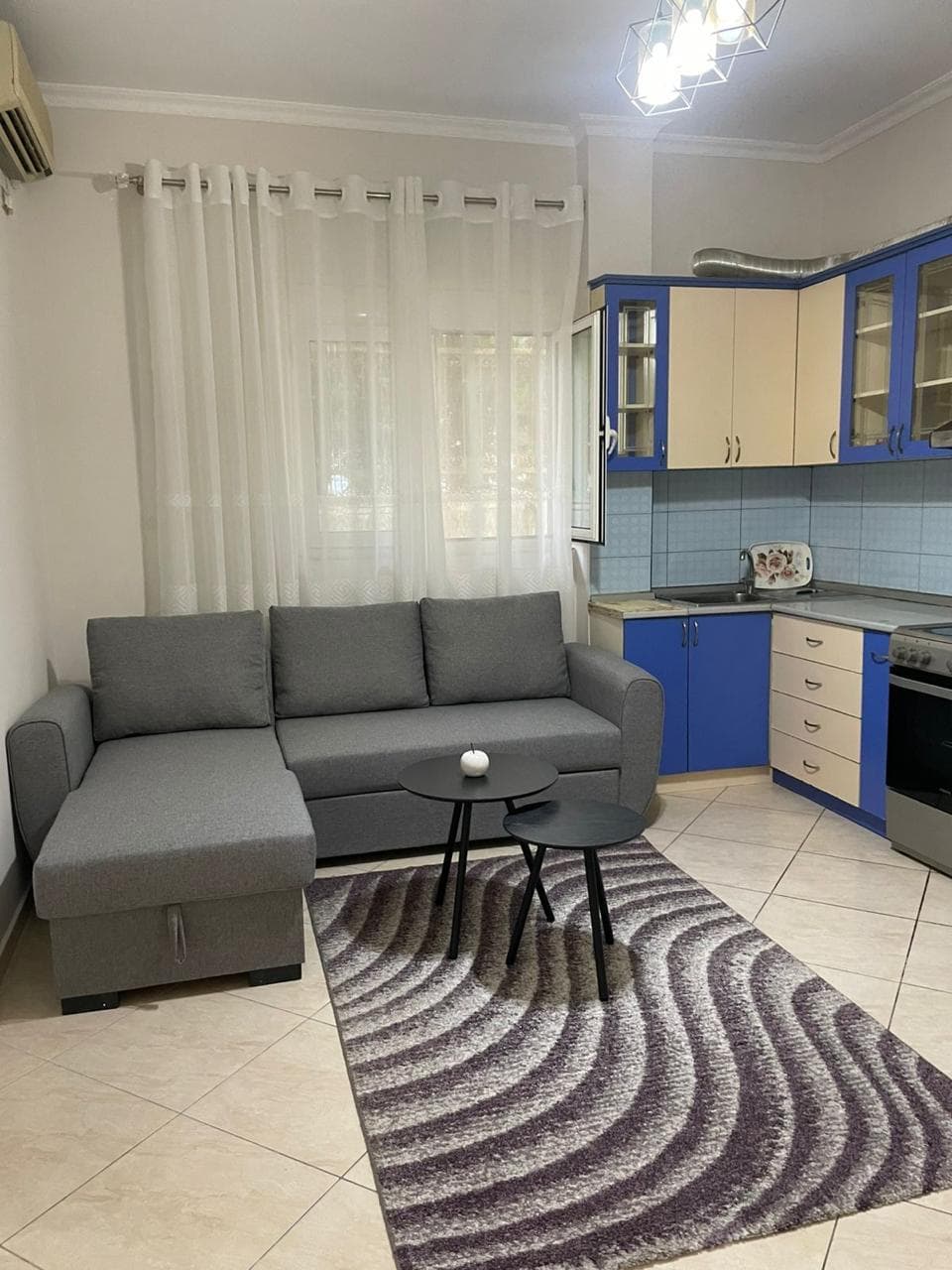 Jepet me qera Apartament 1+1 ne Qytet Studenti
